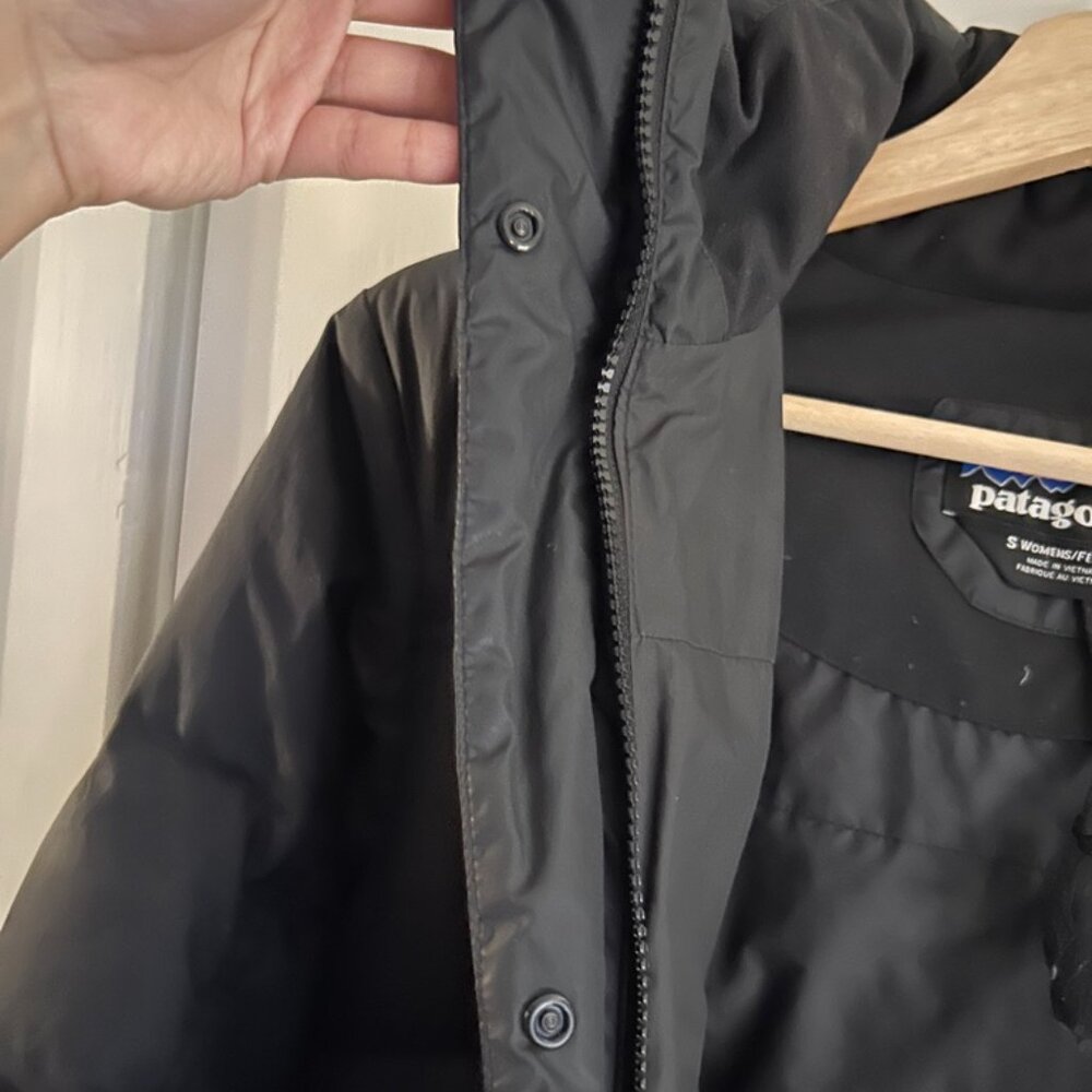 Patagonia Black Down Puffer Parka Women's Size Small - Picture 9 of 14